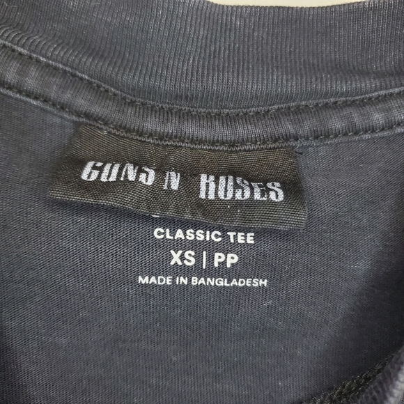 Guns N Roses x Cotton On Adult T-Shirt Size X Small Gray/Black - Picture 4 of 8